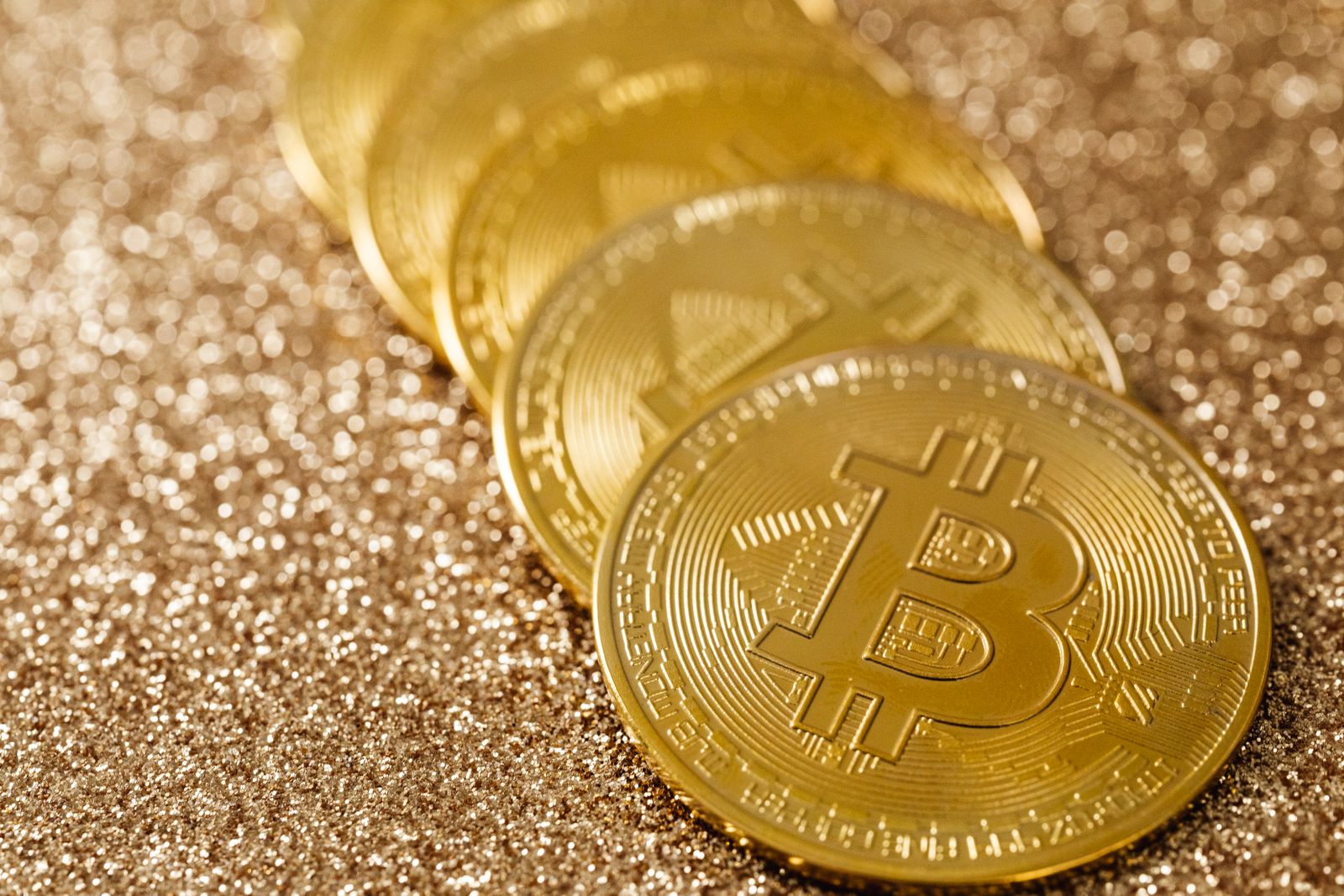 比特幣重返 8 萬美元,財政部買債政策與 ETF 資金助攻